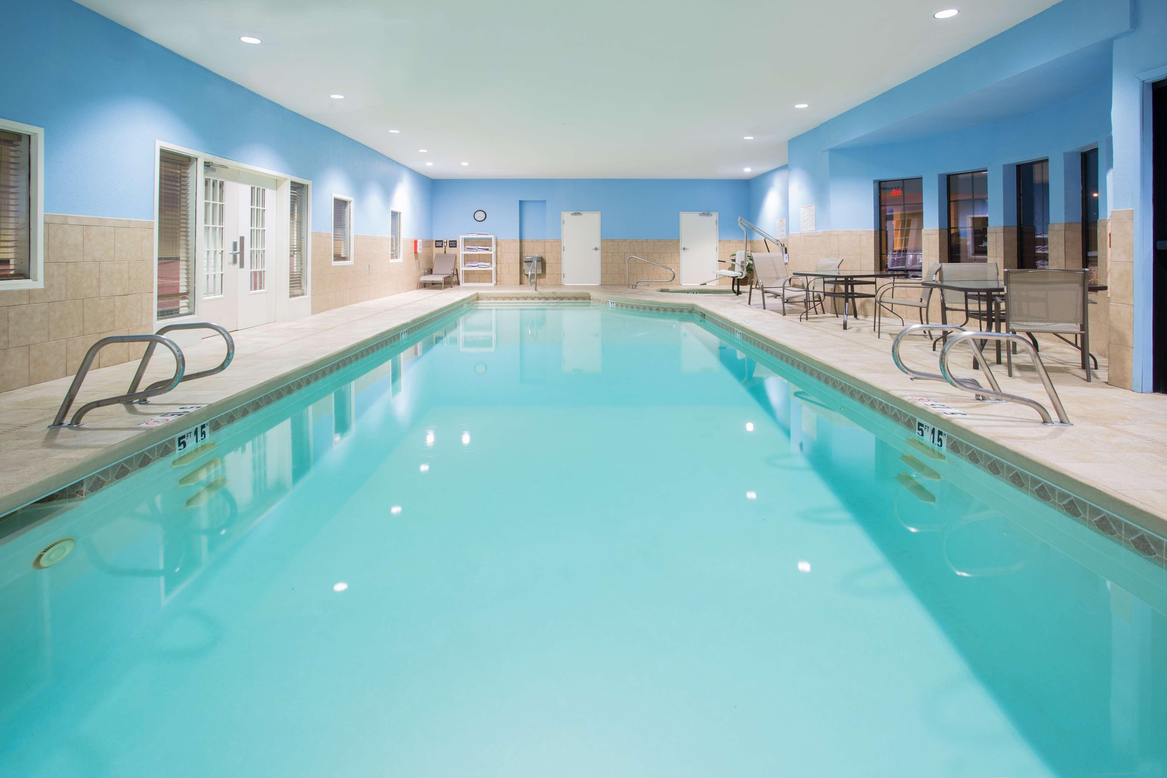 Hampton Inn Santa Rosa Bagian luar foto