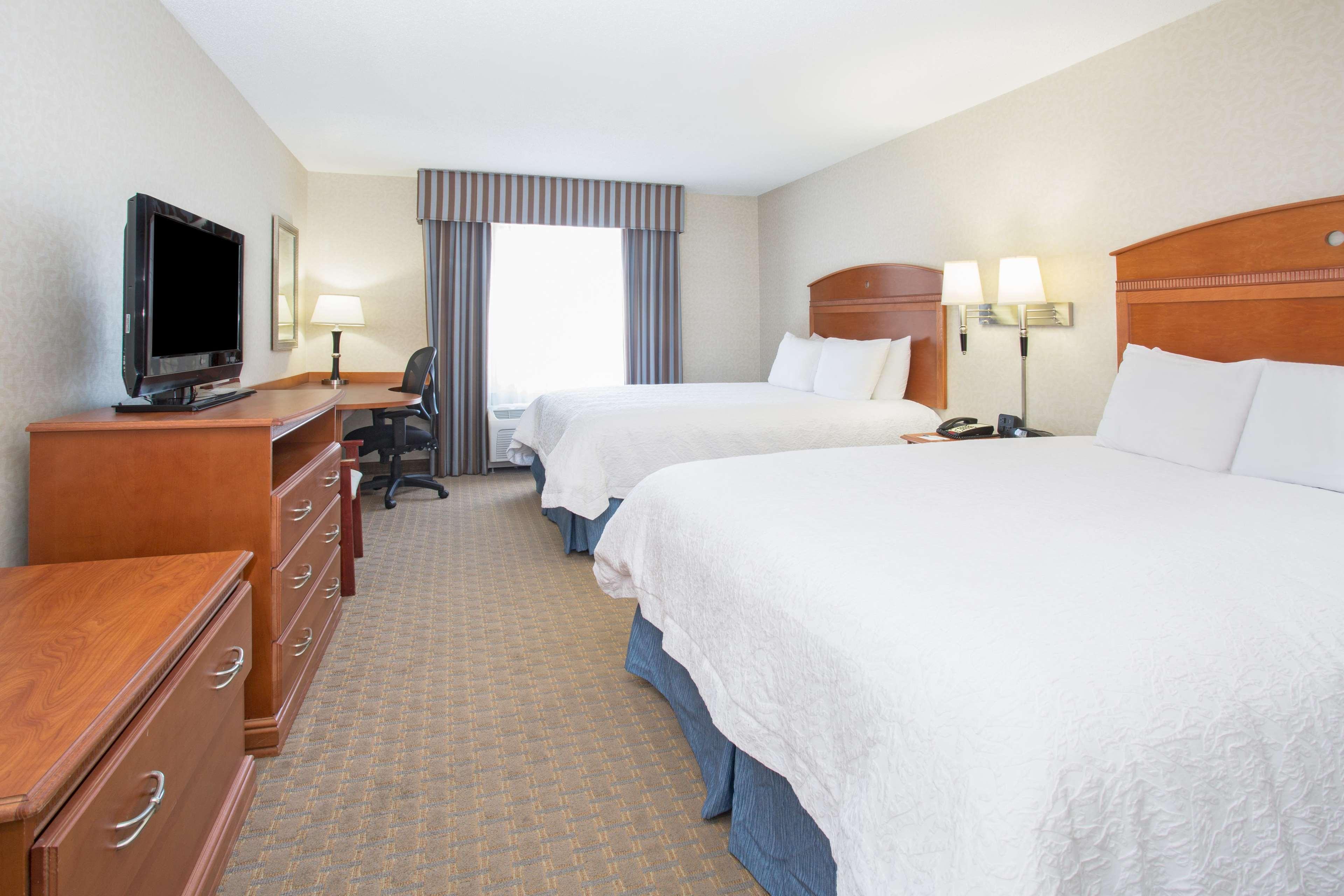 Hampton Inn Santa Rosa Bagian luar foto
