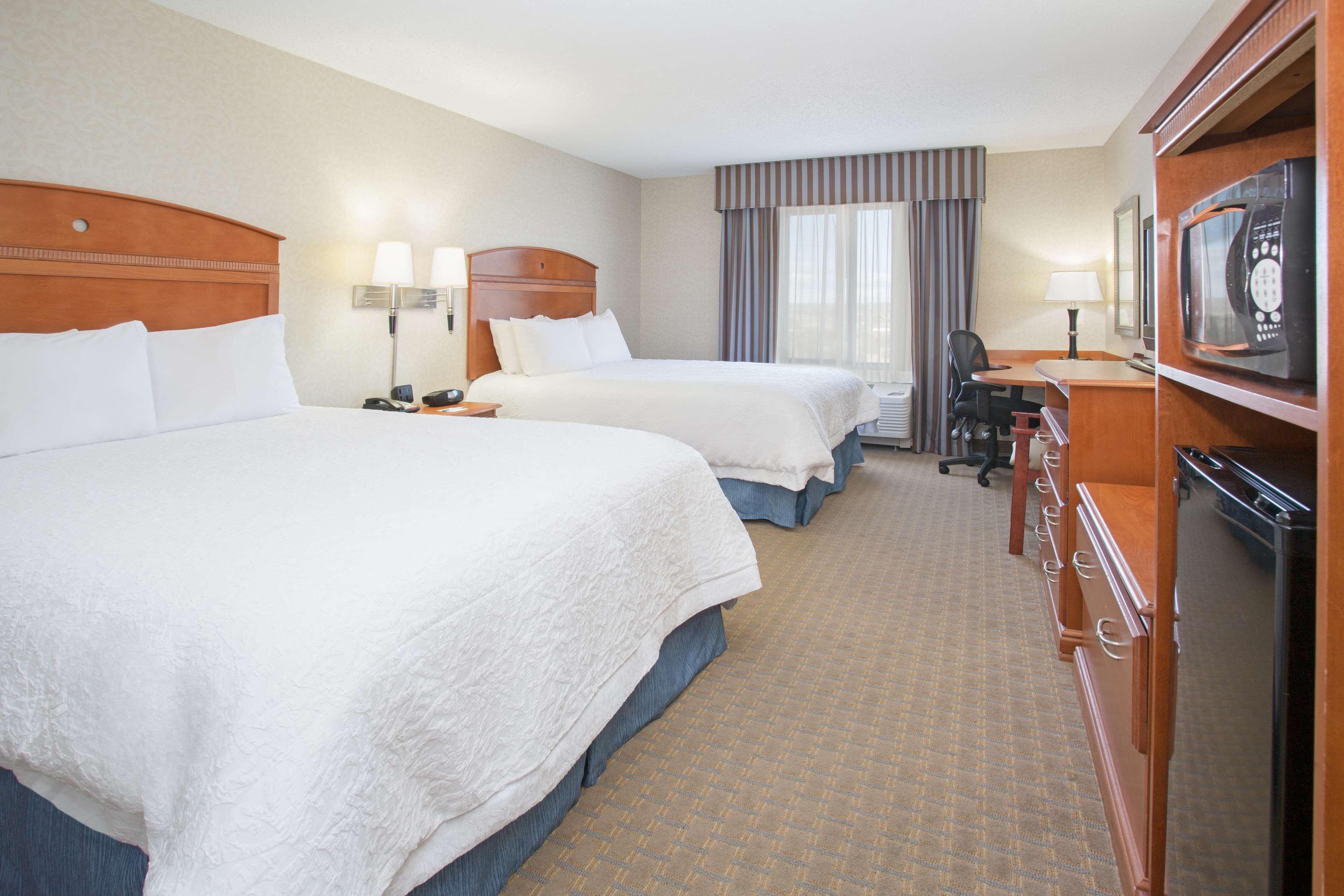 Hampton Inn Santa Rosa Bagian luar foto