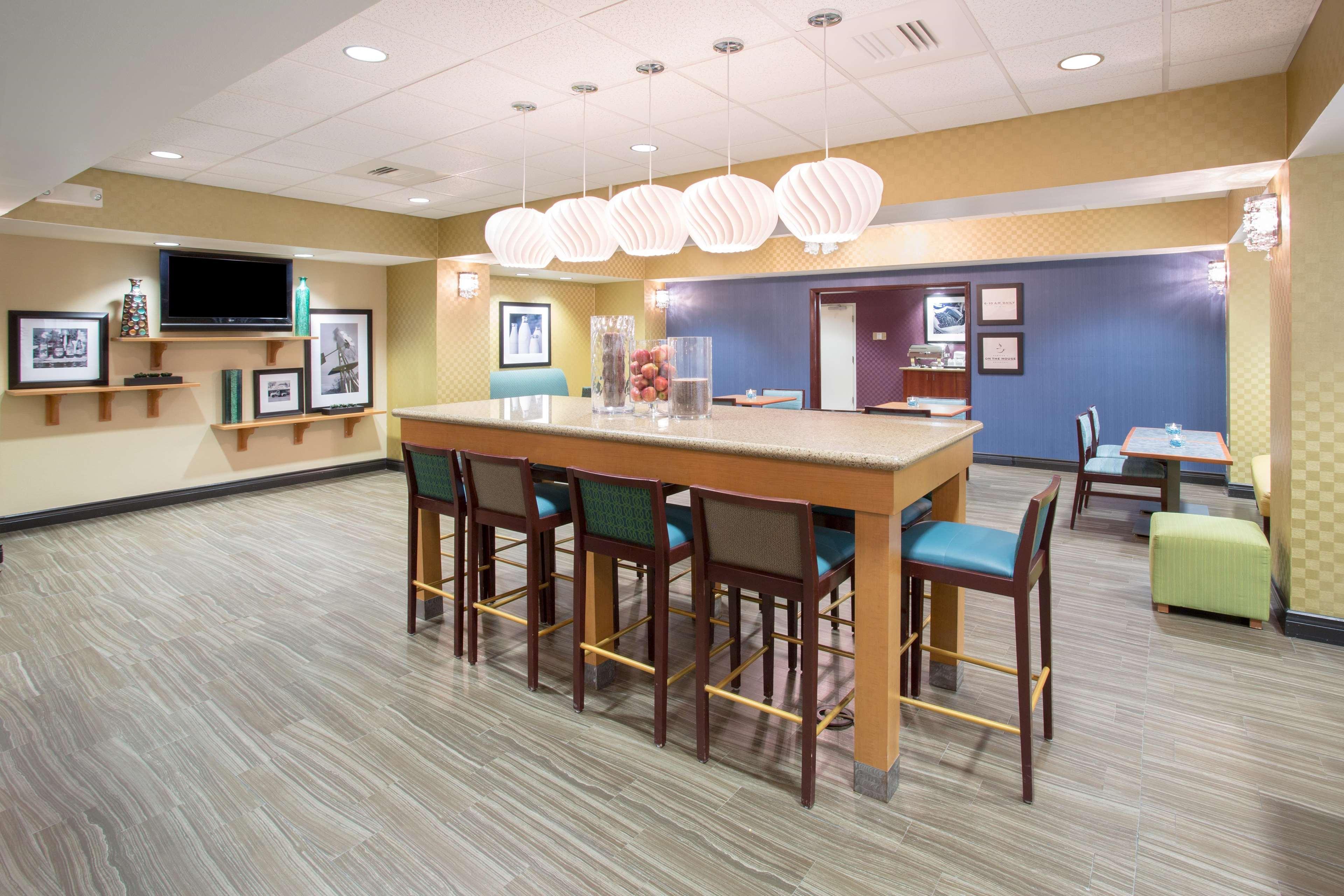 Hampton Inn Santa Rosa Bagian luar foto