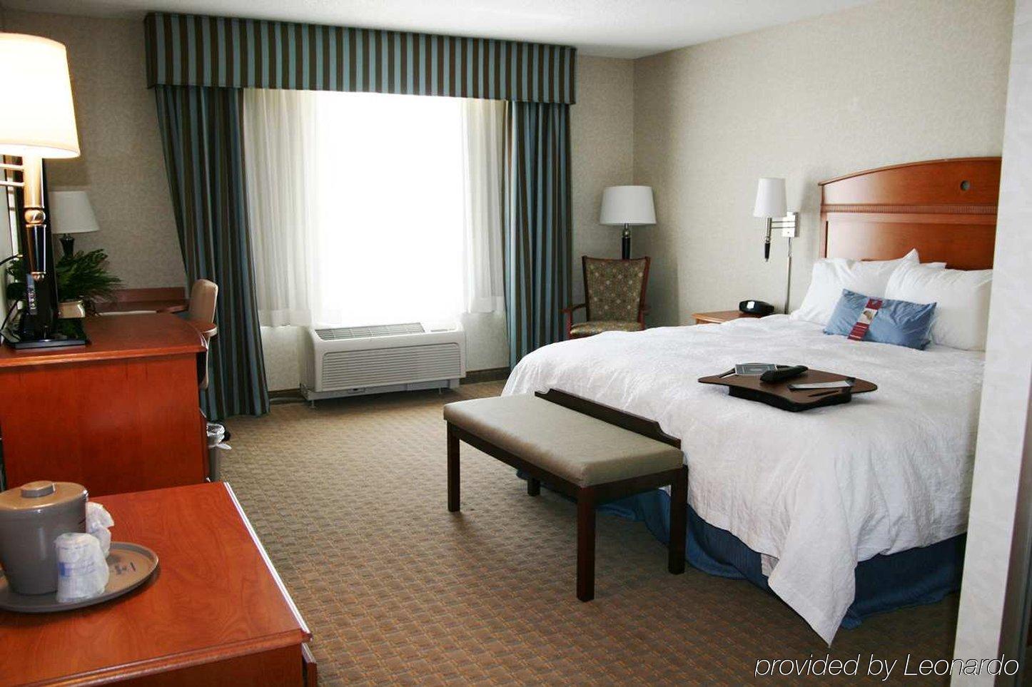 Hampton Inn Santa Rosa Ruang foto